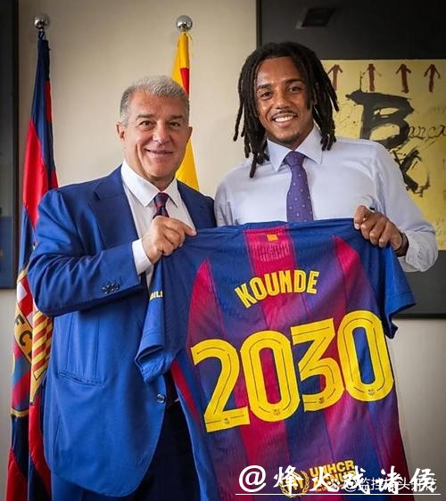 曼城你听好了！巴萨要免签的传奇中场，而且他早就想去诺坎普了！
