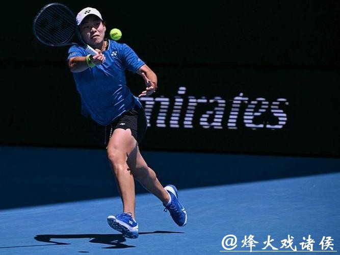 澳网次轮不敌萨巴伦卡 白卓璇:积极寻找机会突破 澳网次轮不敌萨巴伦卡 白卓璇:积极寻找机会突破